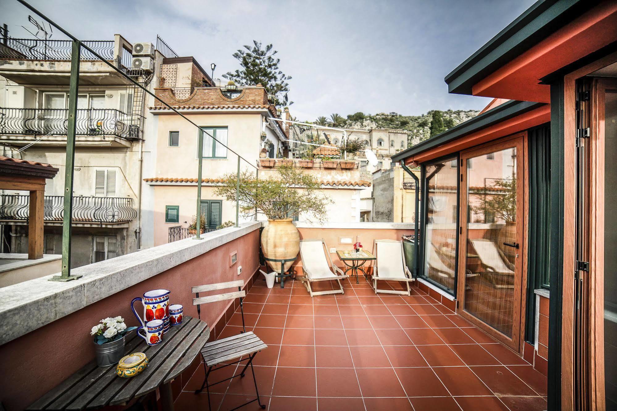 Il Gelsomino Taormina Center Apartment Екстериор снимка